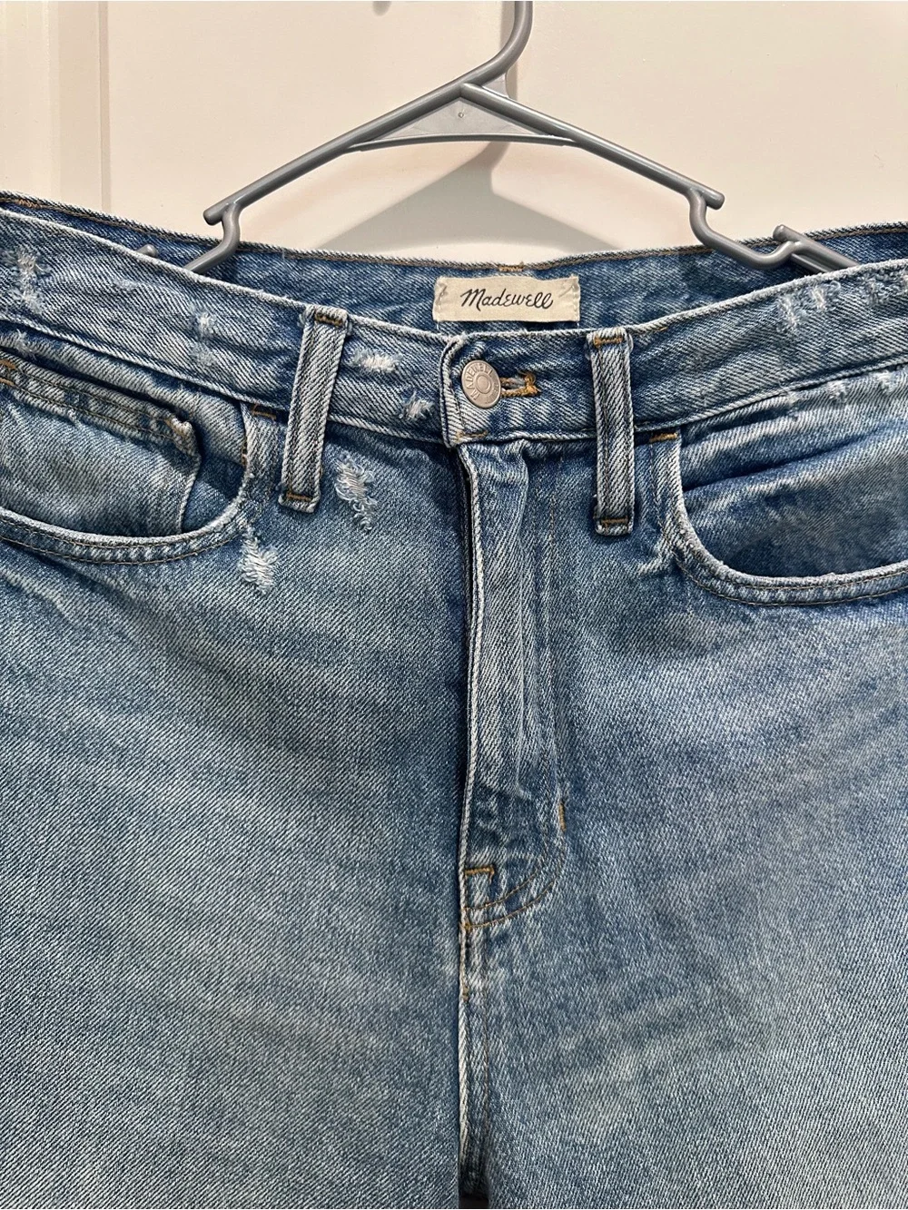 Madewell Mom’s Jean Light Wash Denim Jeans